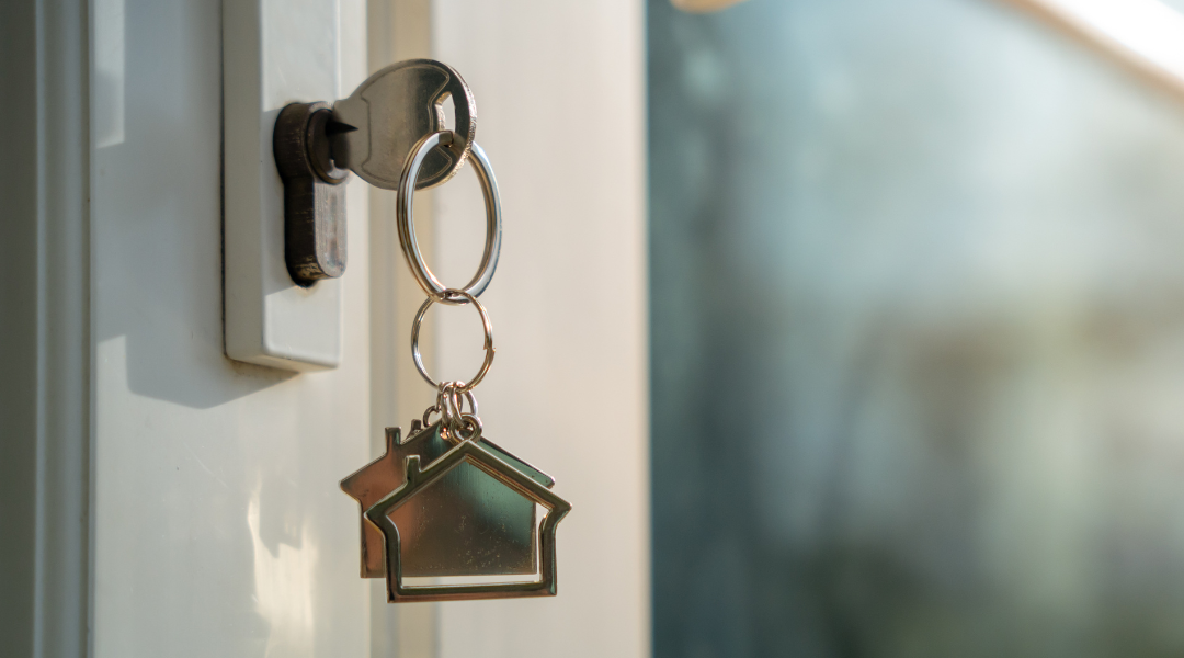 Canada Prolonge l’Interdiction d’Achat Immobilier par les Étrangers jusqu’en 2027 pour Améliorer l’Accessibilité au Logement